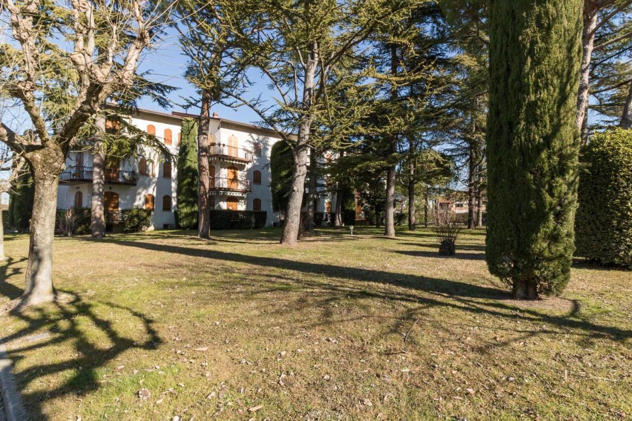 Апартаменти Casa Francesca Песк'єра-дель-Гарда Екстер'єр фото